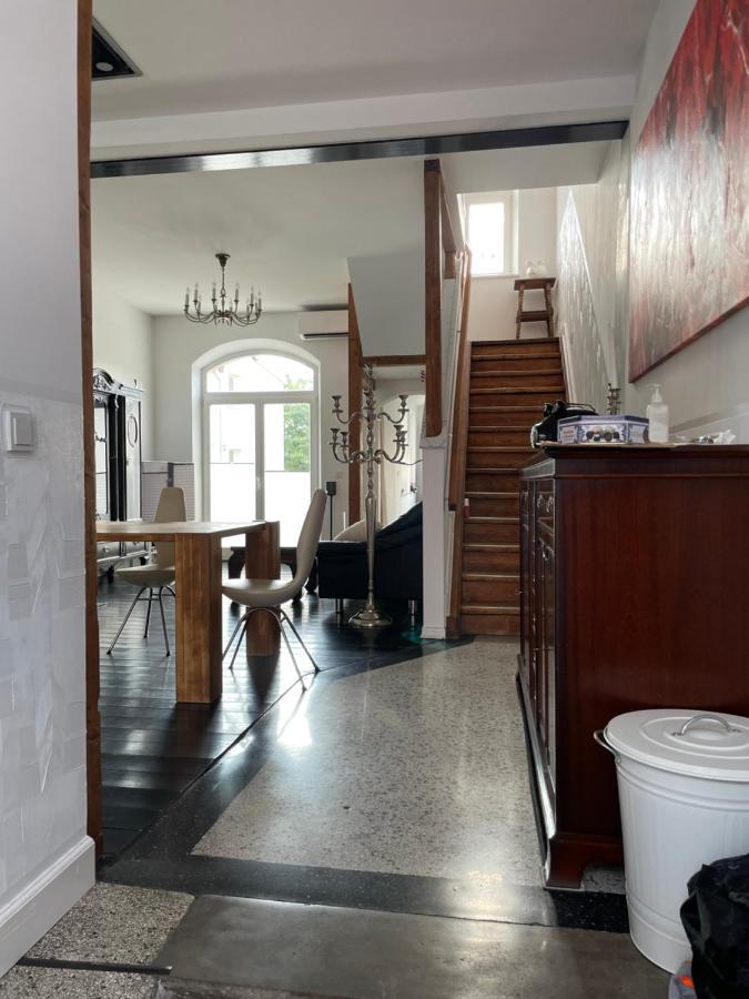 Denkmalgeschuetztes Schmuckstueck Apartamento Düsseldorf Exterior foto